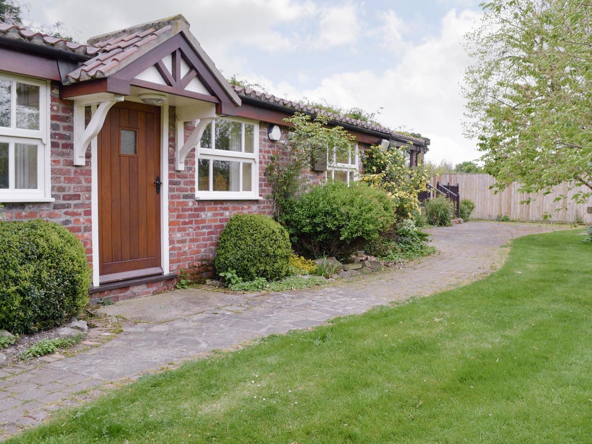 Walled Garden Lodge Ryehill المظهر الخارجي الصورة